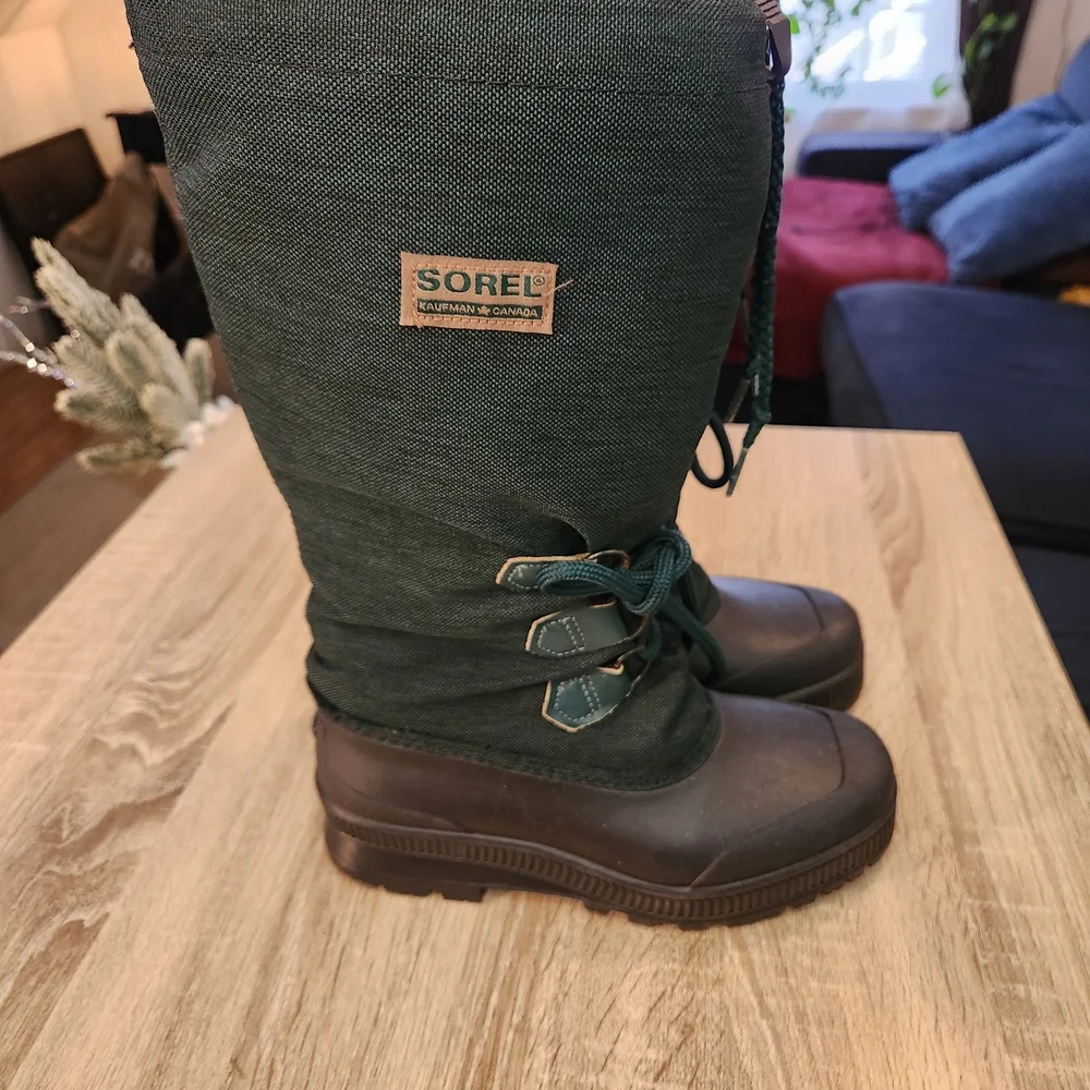vintage Sorel Kaufman Canada Snowcap boots